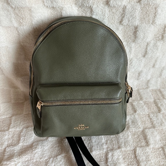 herschel backpack from amazon a good idea Amazon.com: Herschel Classic Backpack, Navy, Mod